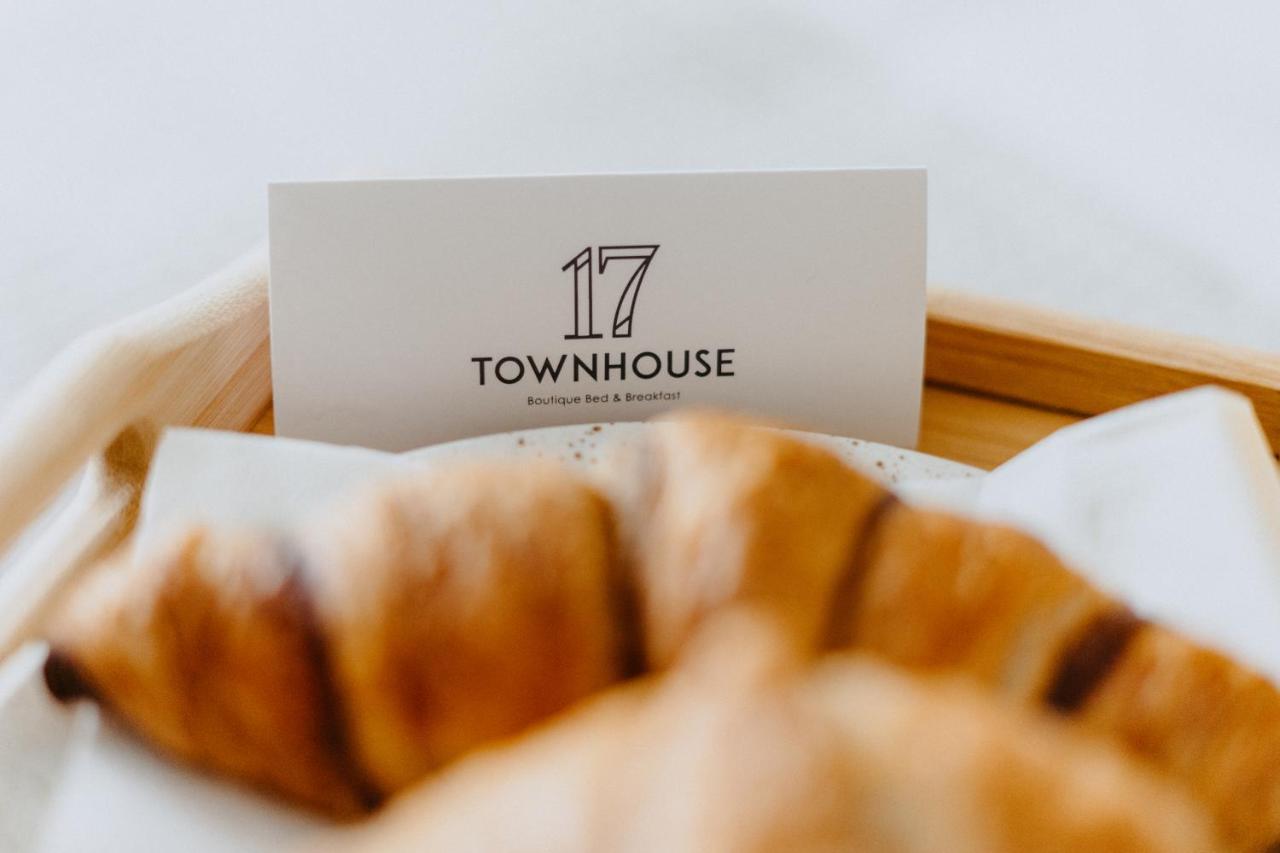 Townhouse17 Boutique Bed & Breakfast Victoria Buitenkant foto